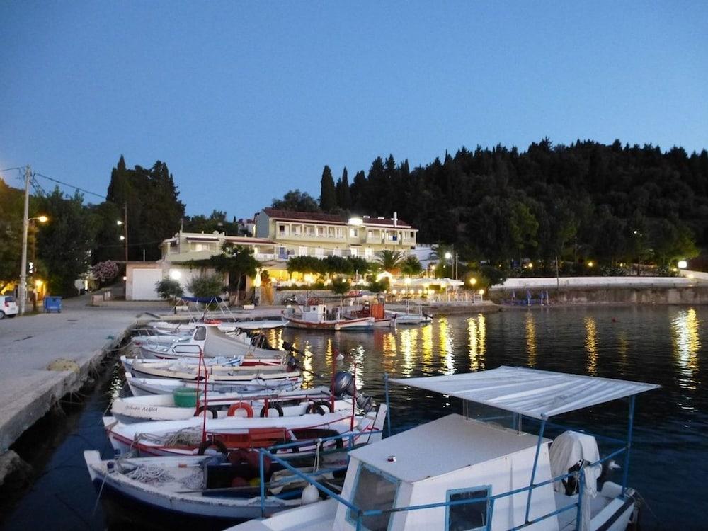 Golden Sunset Hotel 3*